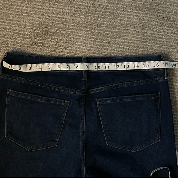 Old Navy Kicker Boot-Cut Mid-Rise 12 Tall - Picture 6 of 9